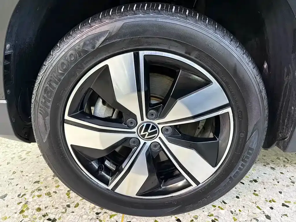 Volkswagen Tharu — фото 9
