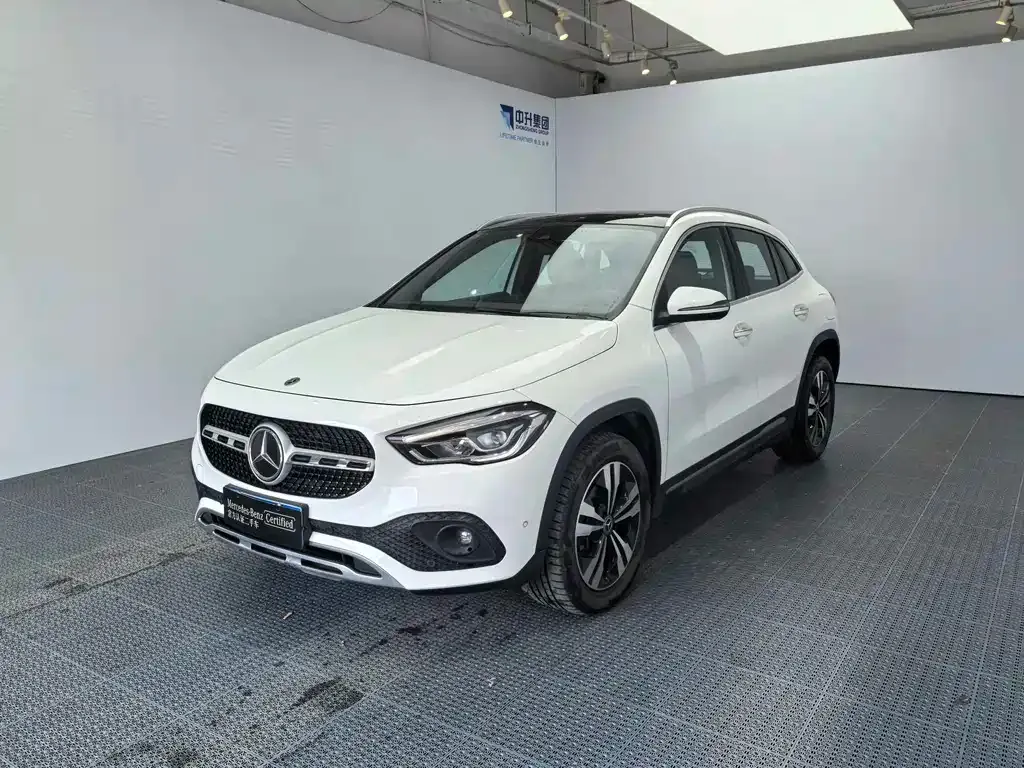 Mercedes-Benz GLA — фото 1