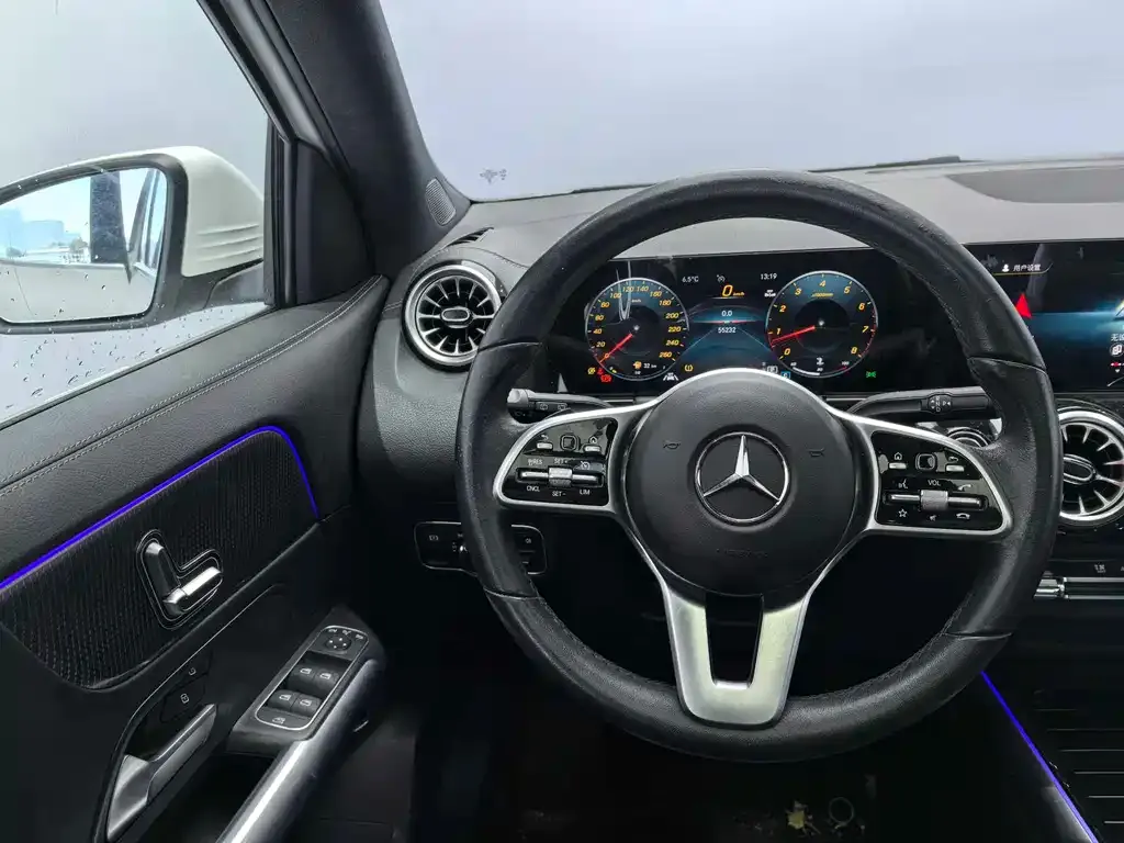 Mercedes-Benz GLA — фото 7