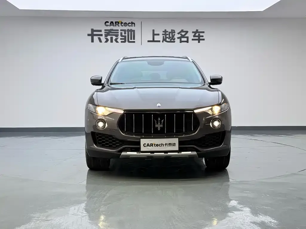 Maserati Levante — фото 8