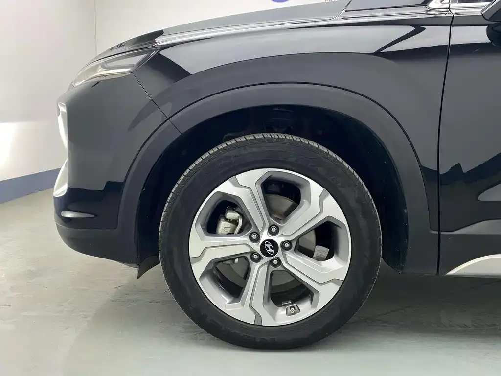 Hyundai Santa Fe — фото 9
