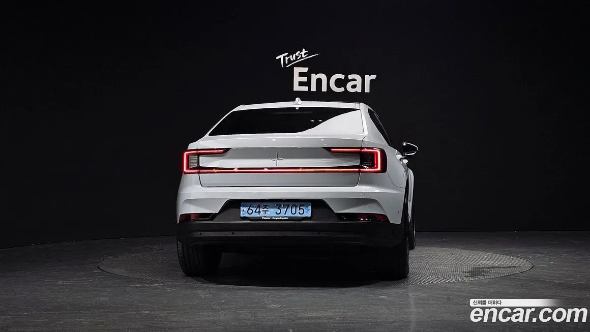 Polestar Polestar 2 — фото 7