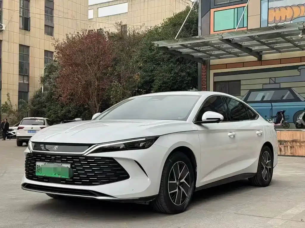 BYD Qin L — фото 1