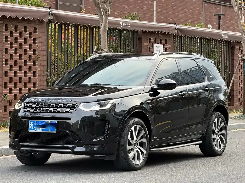 Land Rover Discovery Sport — фото 1