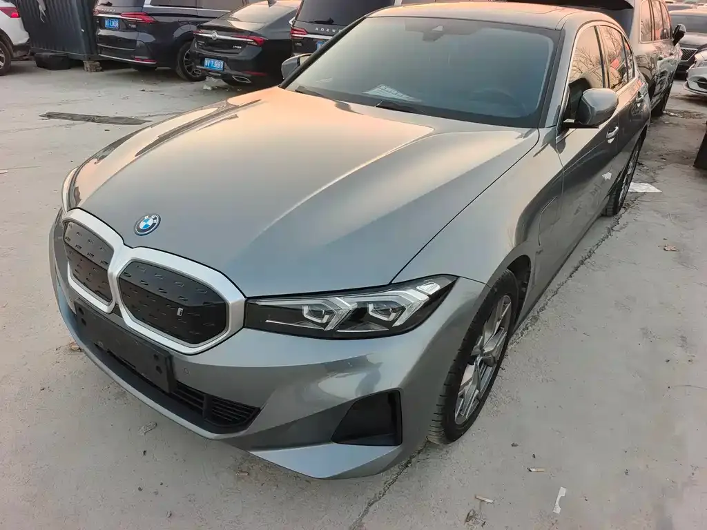 BMW i3 — фото 1
