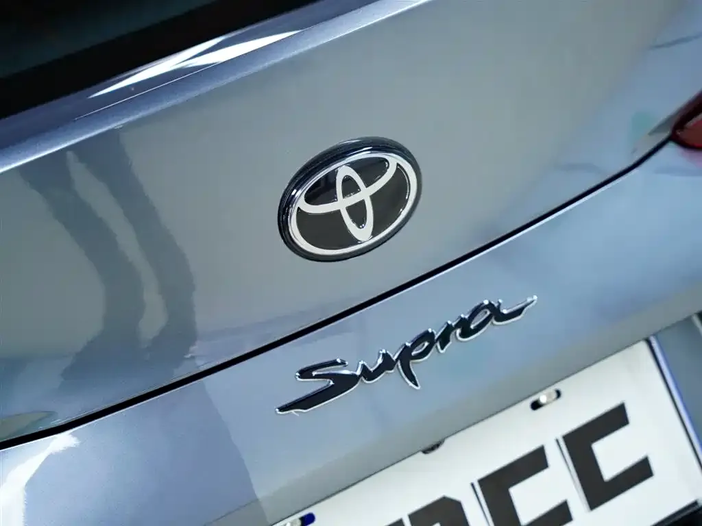 Toyota Supra — фото 6