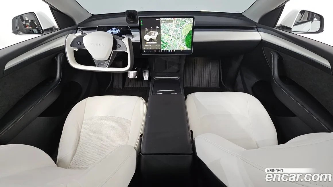 Tesla Model Y — фото 10