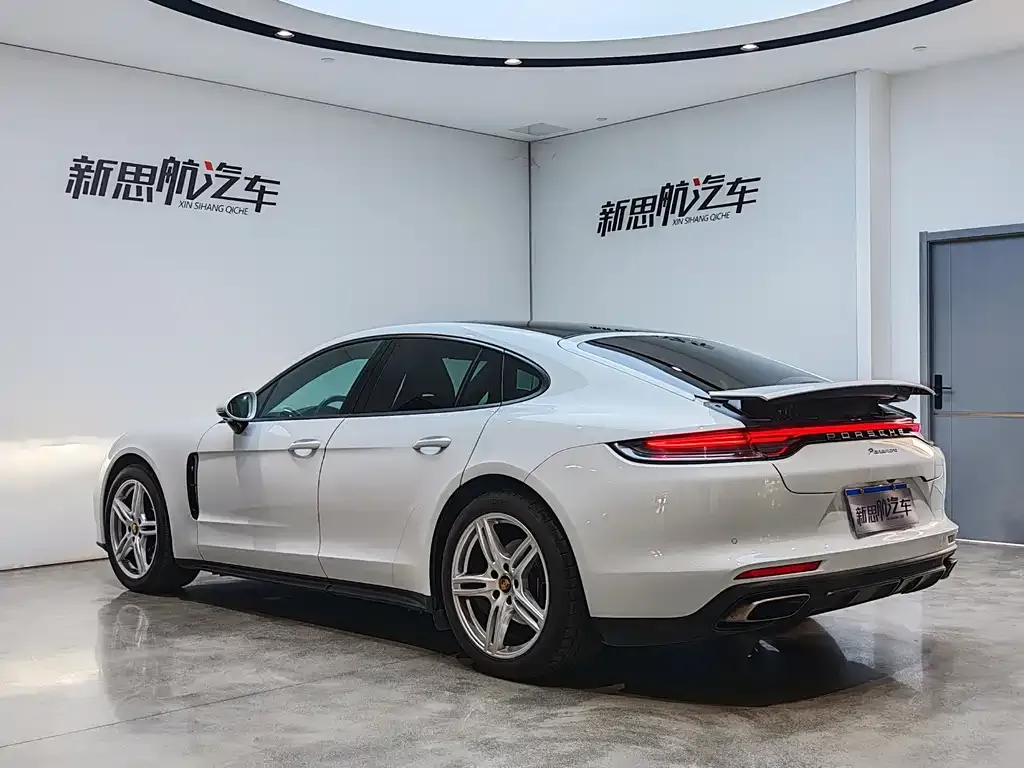 Porsche Panamera — фото 5