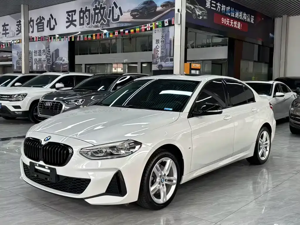 BMW 1 Series — фото 1
