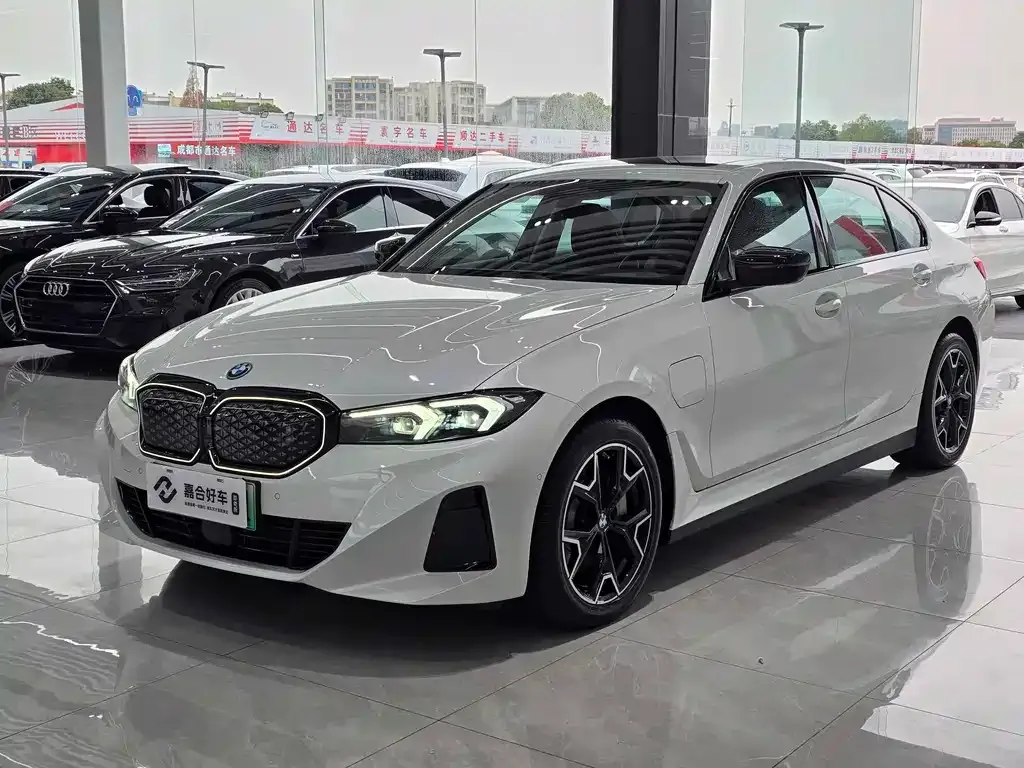 BMW i3 — фото 1