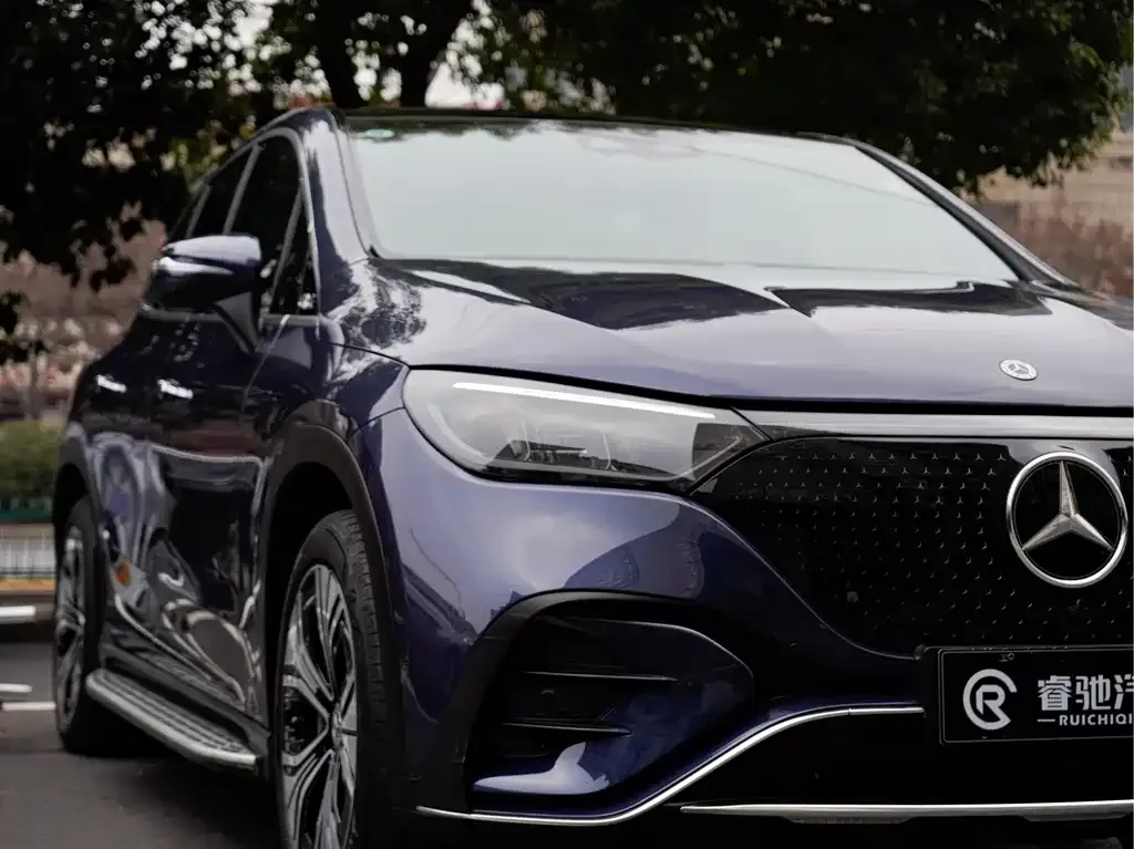 Mercedes-Benz EQE SUV — фото 3