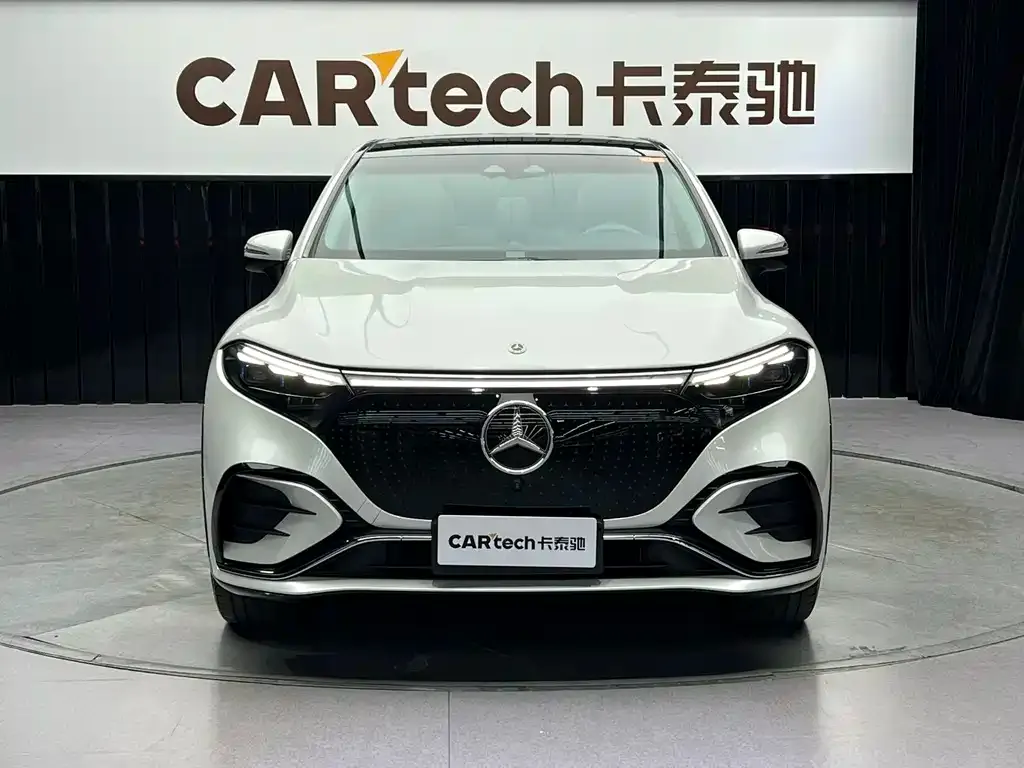 Mercedes-Benz EQS SUV — фото 5