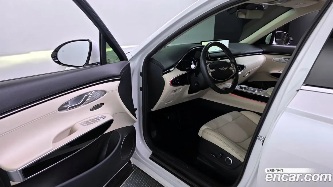 Genesis GV70 — фото 10