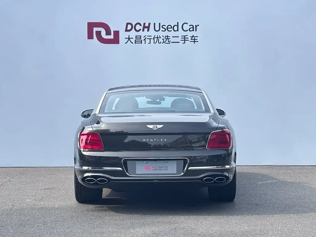 Bentley Flying Spur — фото 2