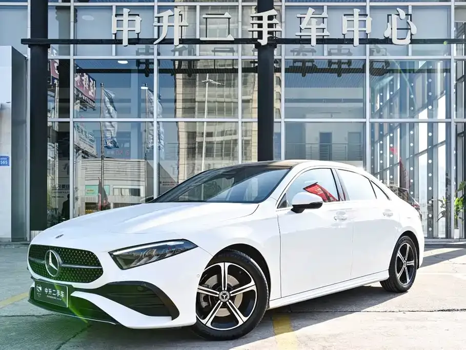 Mercedes-Benz A-Class — фото 1