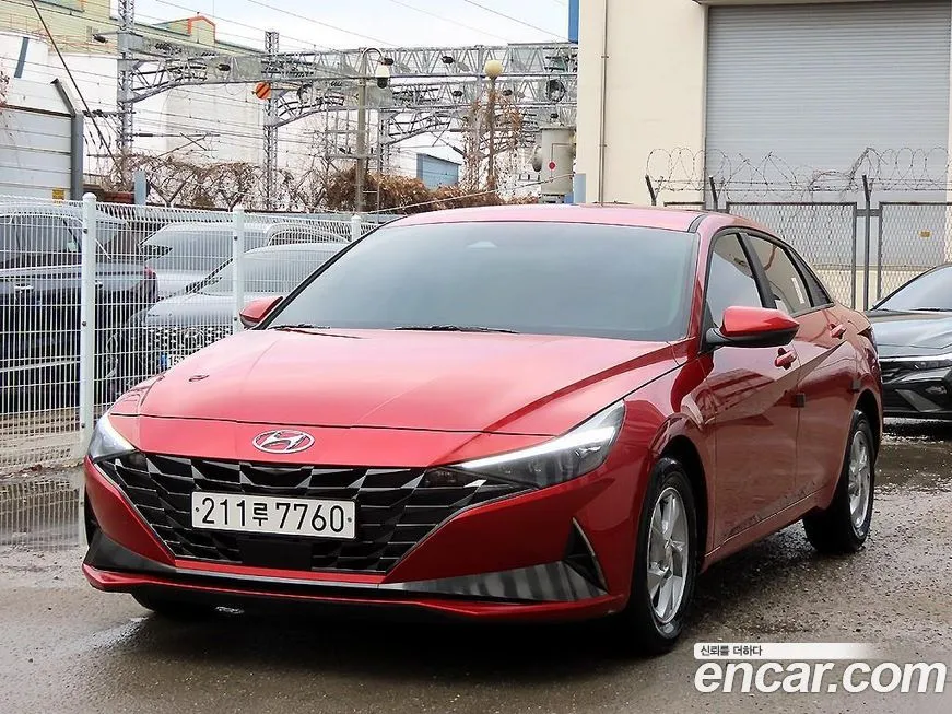 Hyundai AVANTE — фото 1