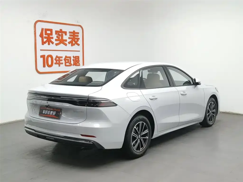 Geely 银河A7 — фото 2