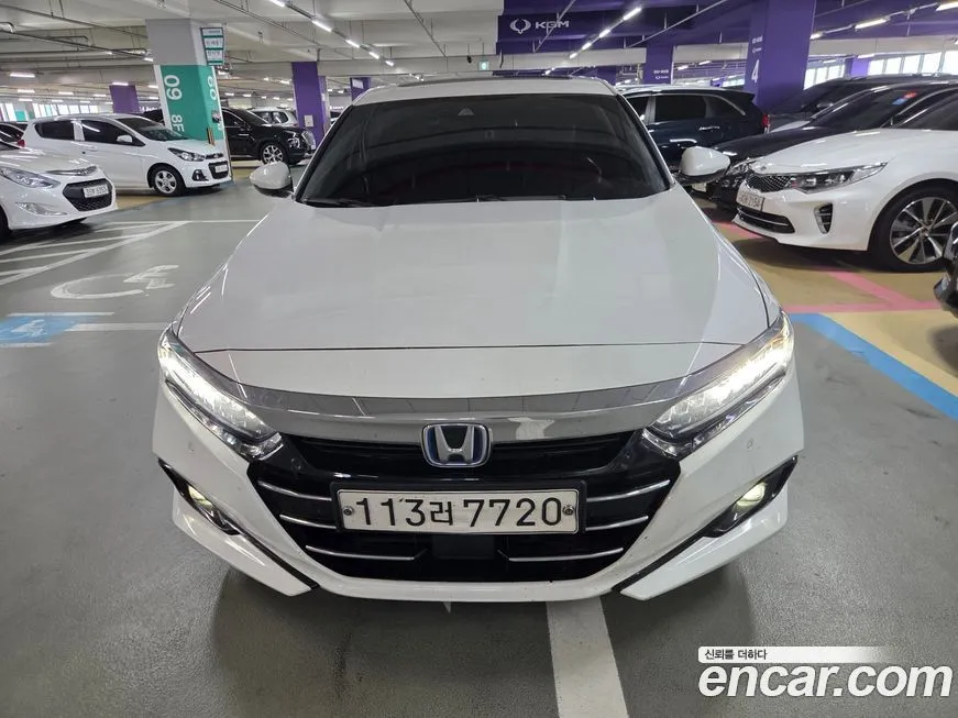 Honda Accord — фото 1