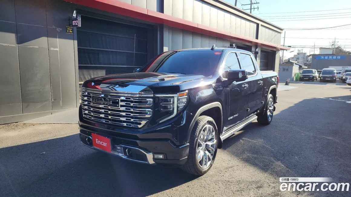 GMC Sierra — фото 1