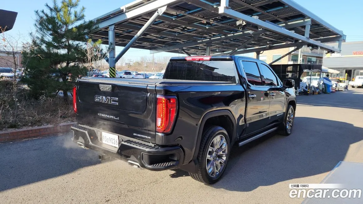 GMC Sierra — фото 2