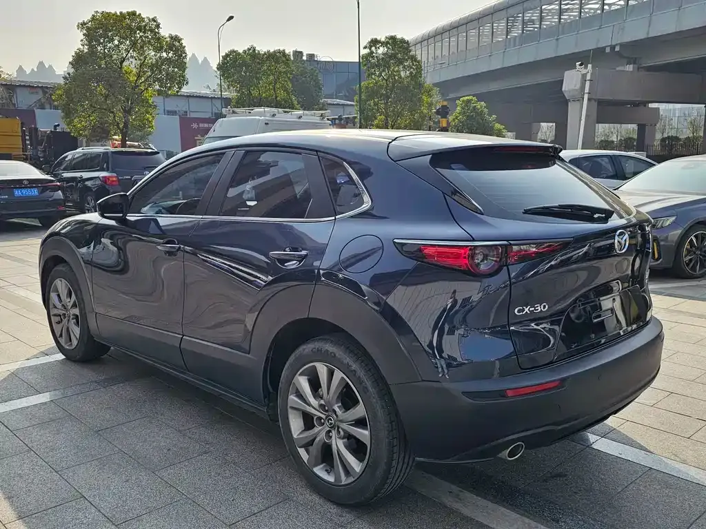 Mazda CX-30 — фото 6