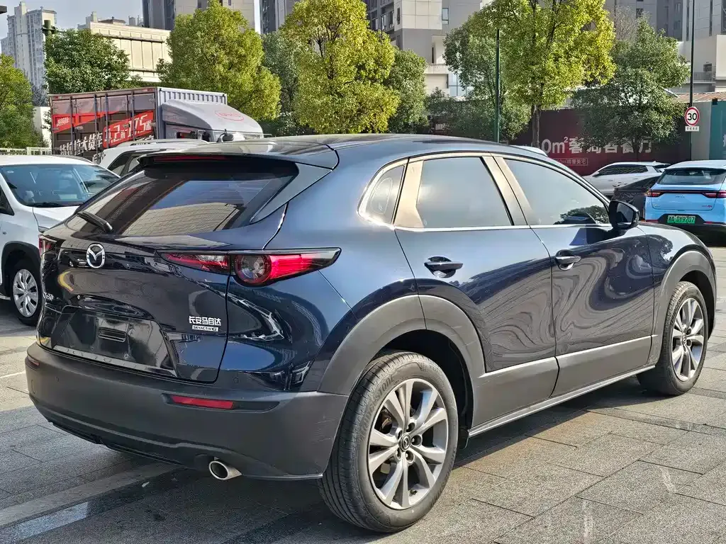 Mazda CX-30 — фото 8