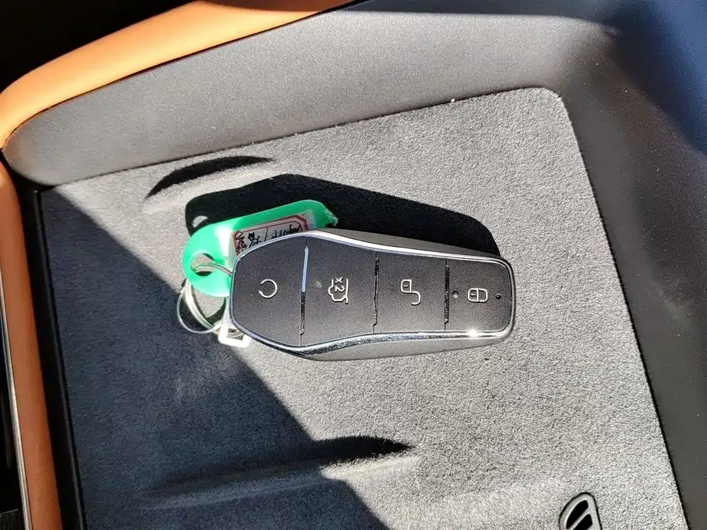 BYD Seal 07 EV — фото 10