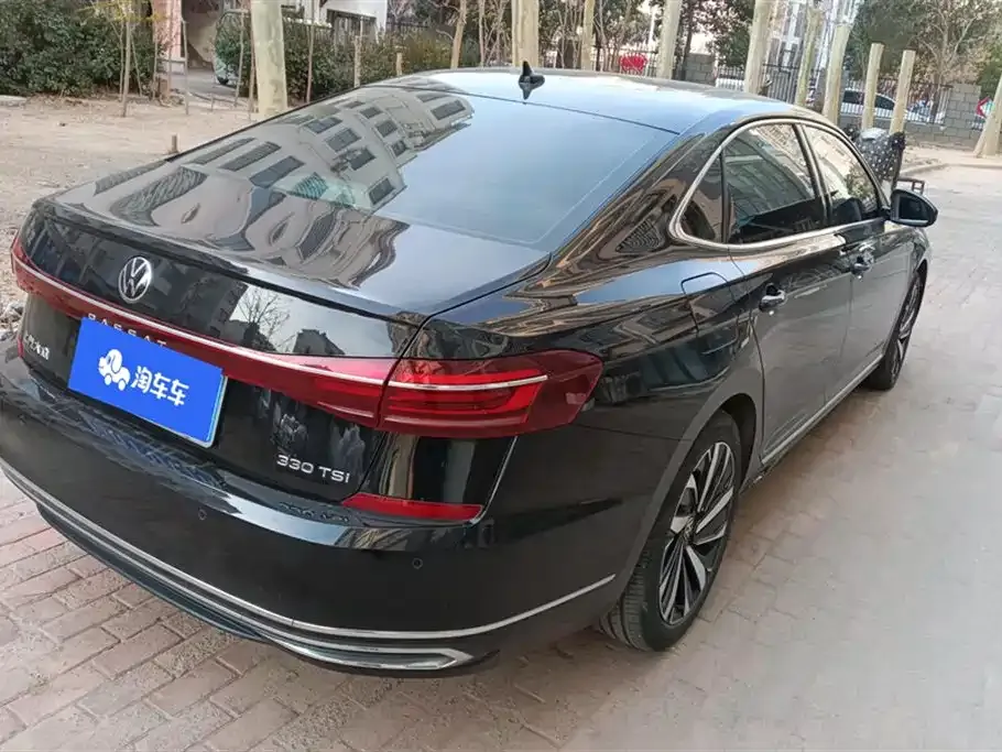 Volkswagen Passat — фото 3