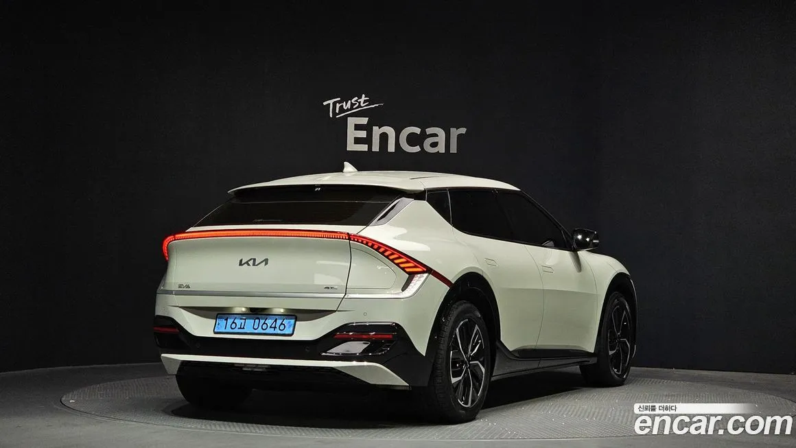 Kia EV6 — фото 5