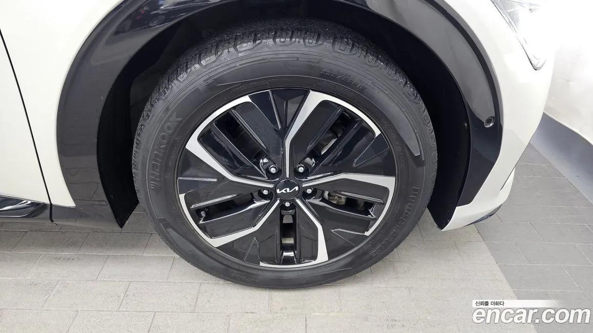 Kia EV6 — фото 4