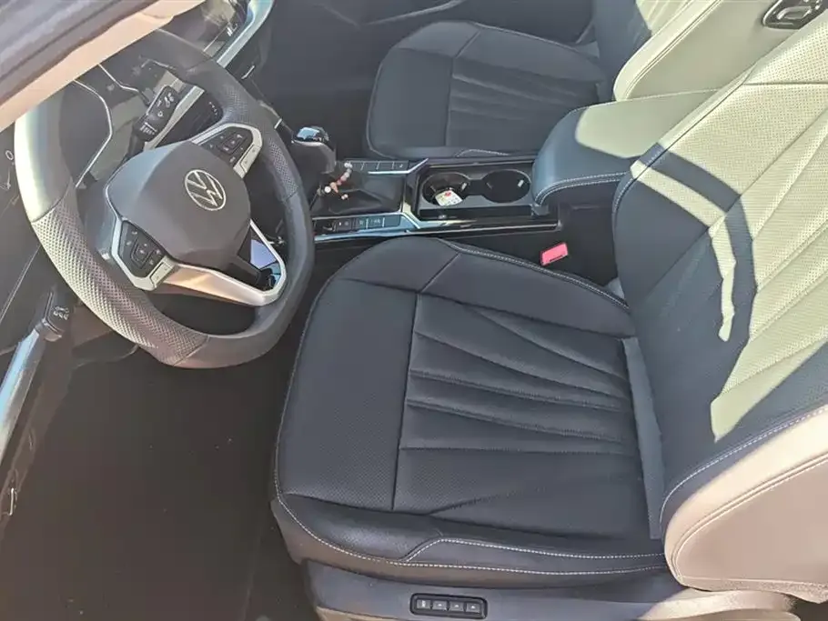 Volkswagen Passat — фото 3