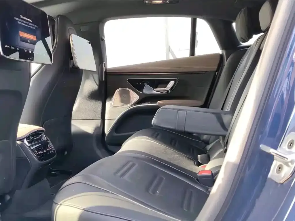Mercedes-Benz EQS AMG — фото 4
