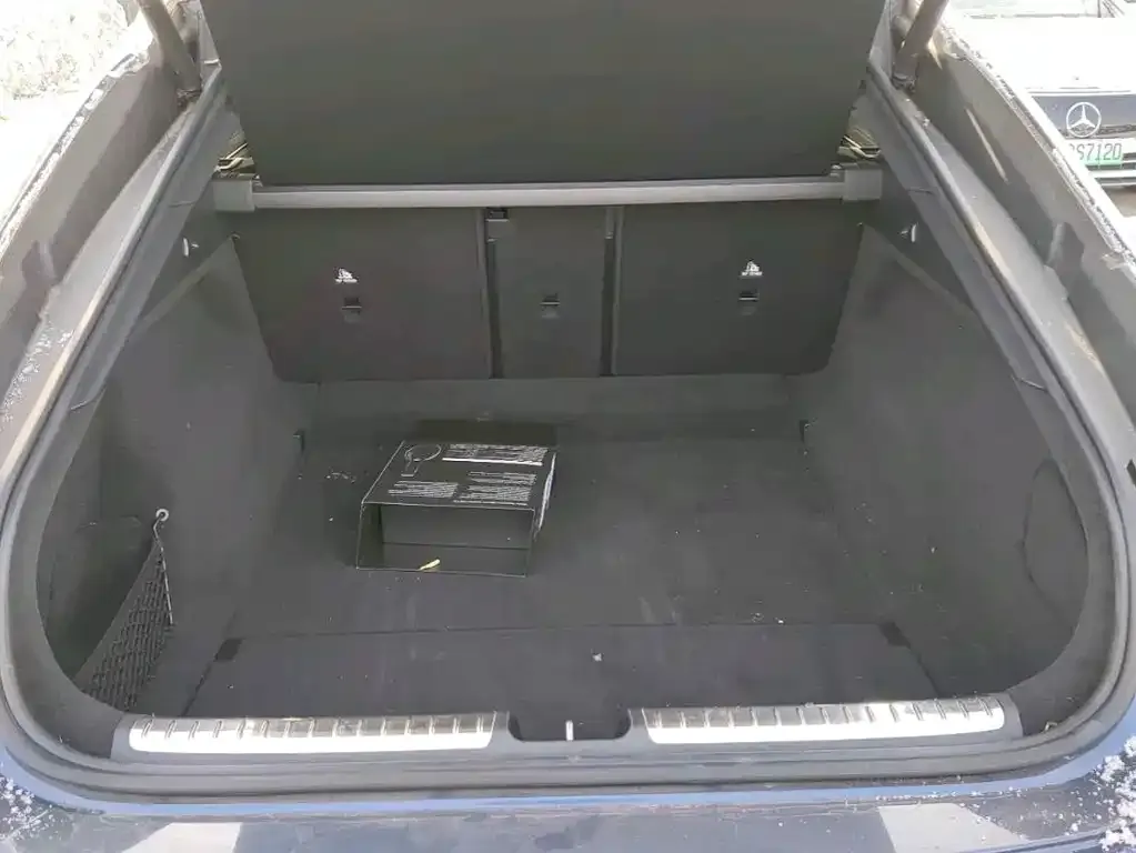 Mercedes-Benz EQS AMG — фото 6