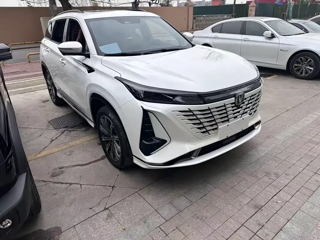 Changan CS75PLUS — фото 10