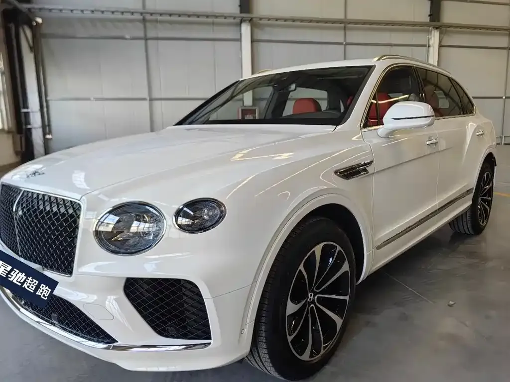 Bentley Bentayga — фото 1