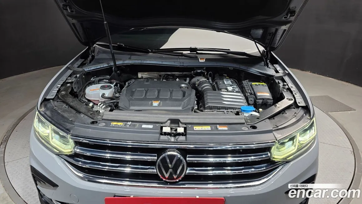 Volkswagen Tiguan — фото 6