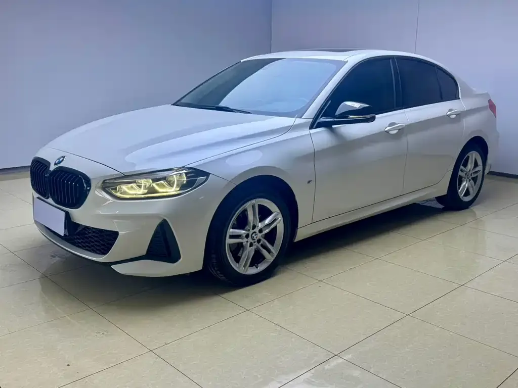 BMW 1 Series — фото 1
