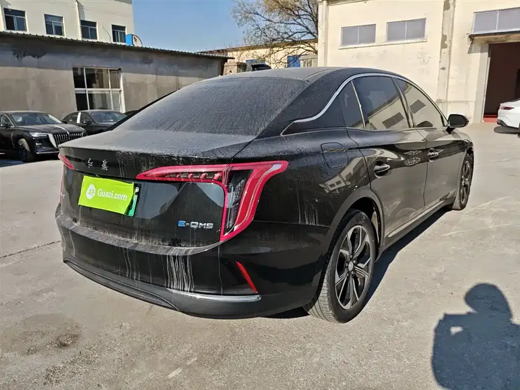 Hongqi E-QM5 — фото 7
