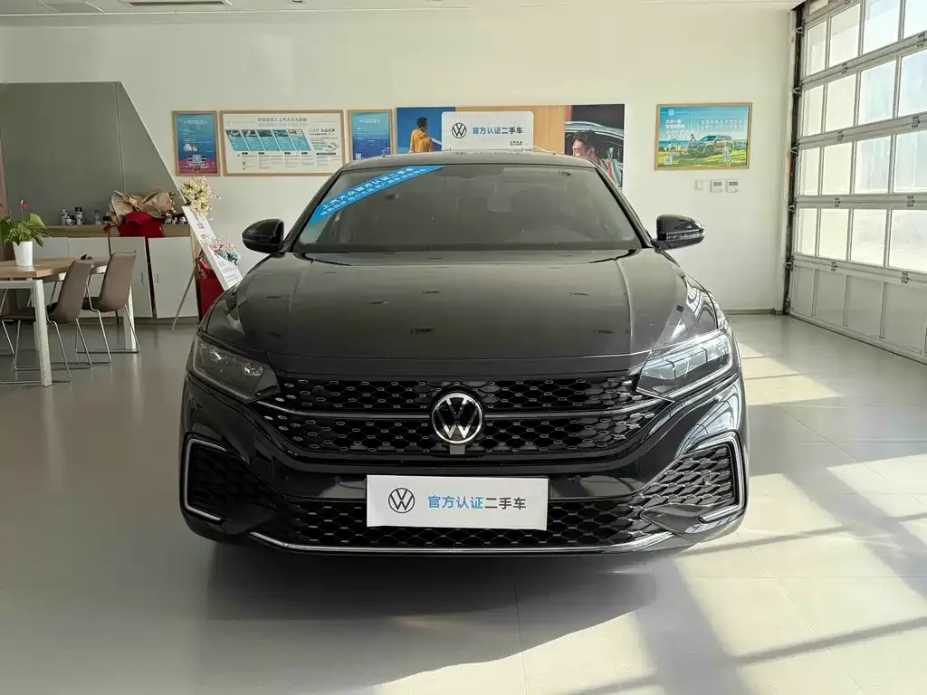 Volkswagen Passat — фото 2