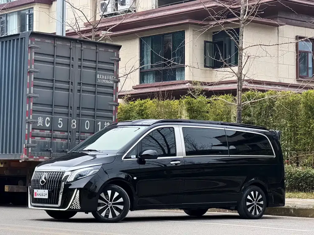 Mercedes-Benz Vito — фото 1