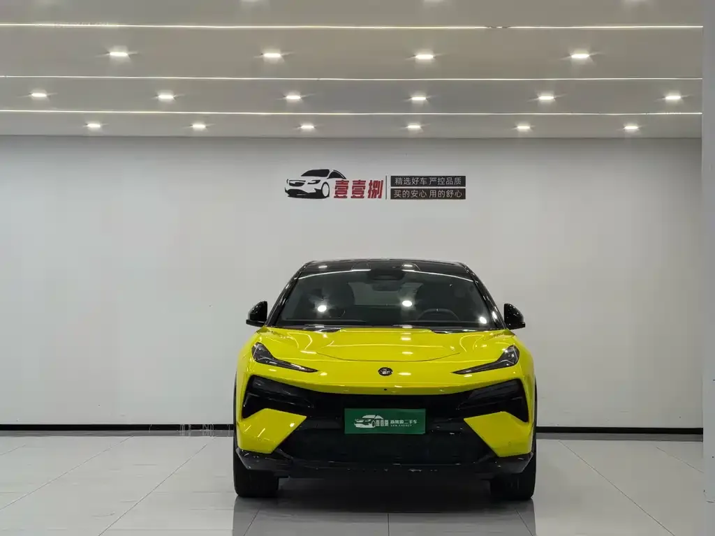 Lotus Eletre — фото 3