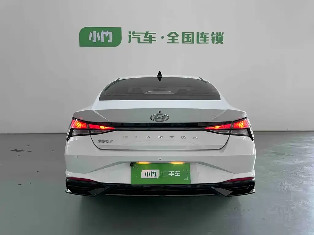 Hyundai Elantra — фото 4