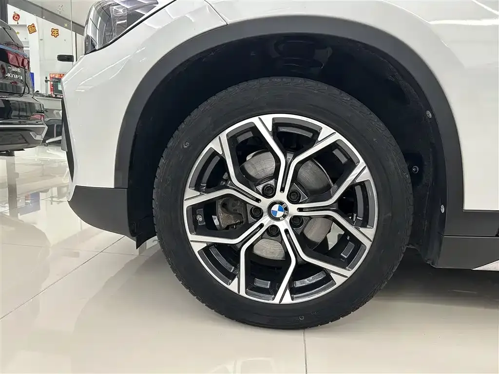 BMW X1 — фото 4