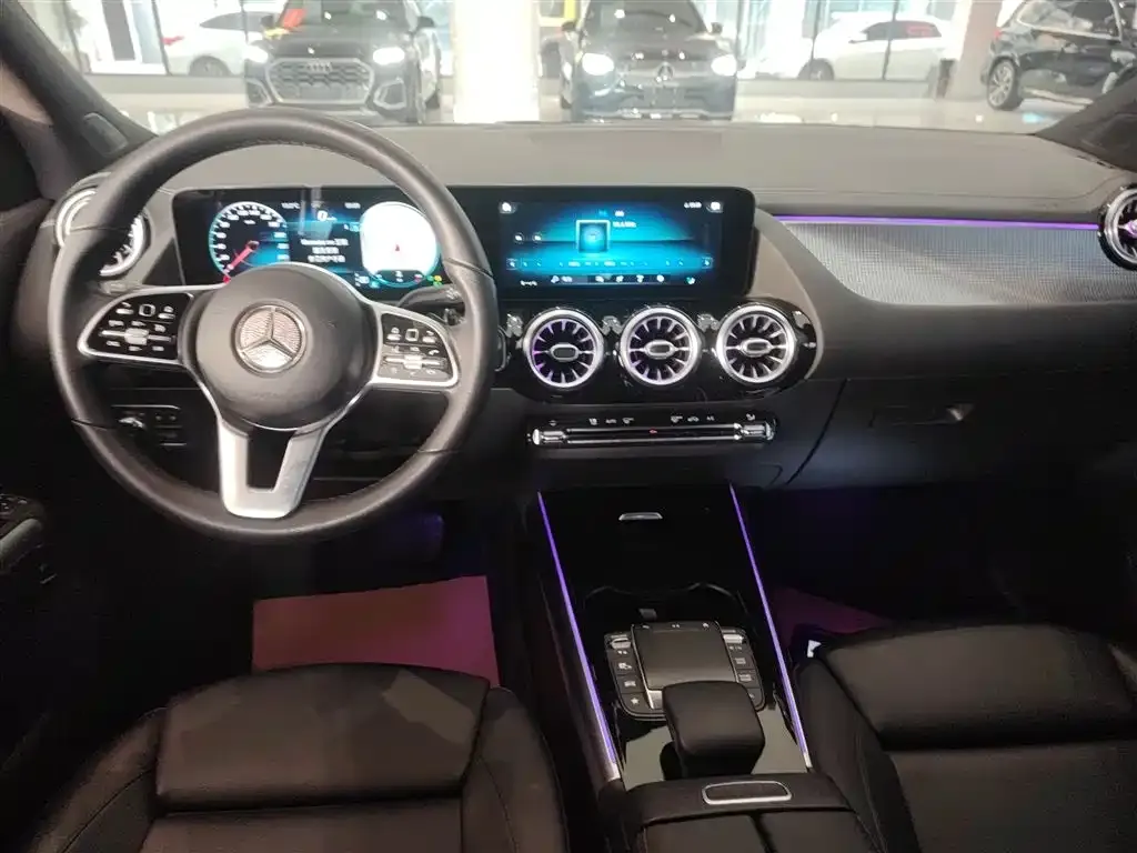 Mercedes-Benz GLA — фото 10