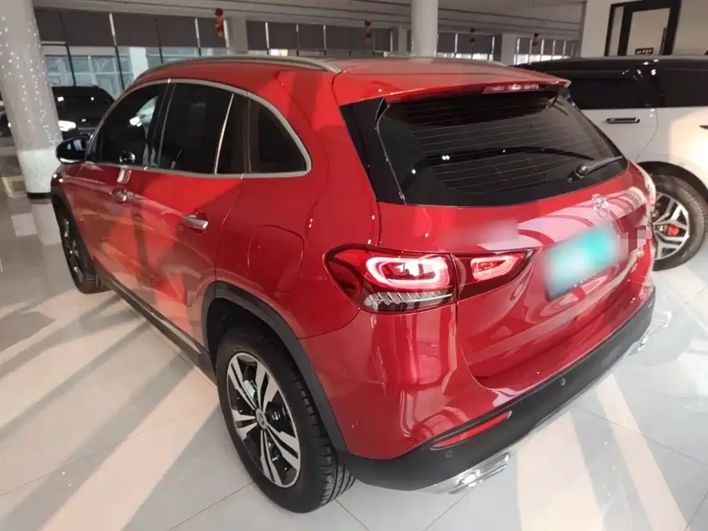 Mercedes-Benz GLA — фото 5