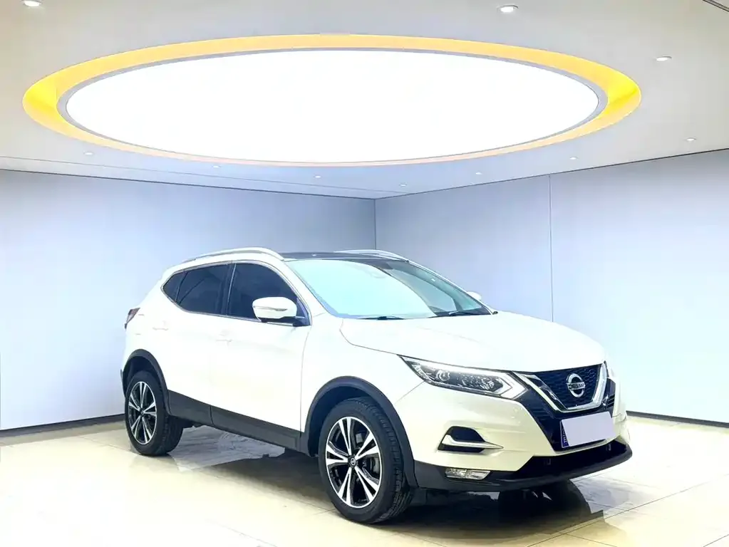 Nissan Qashqai — фото 2