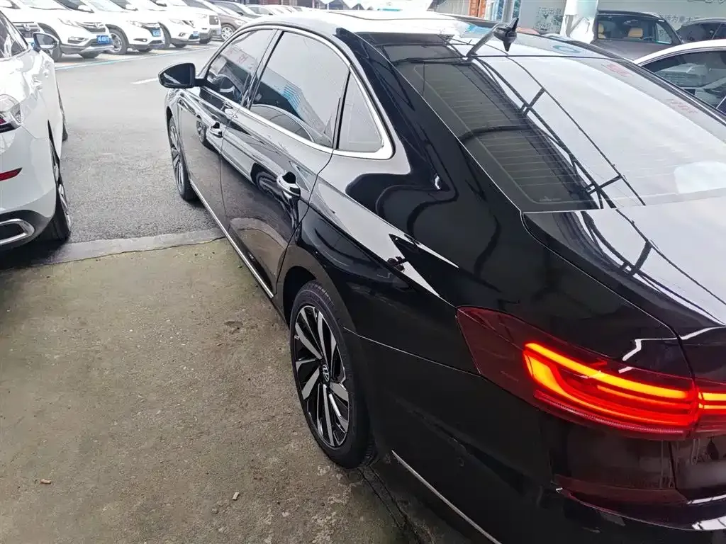 Volkswagen Passat — фото 6