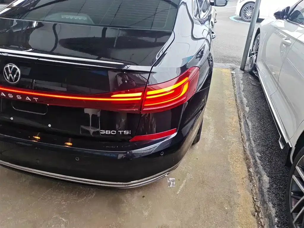 Volkswagen Passat — фото 5