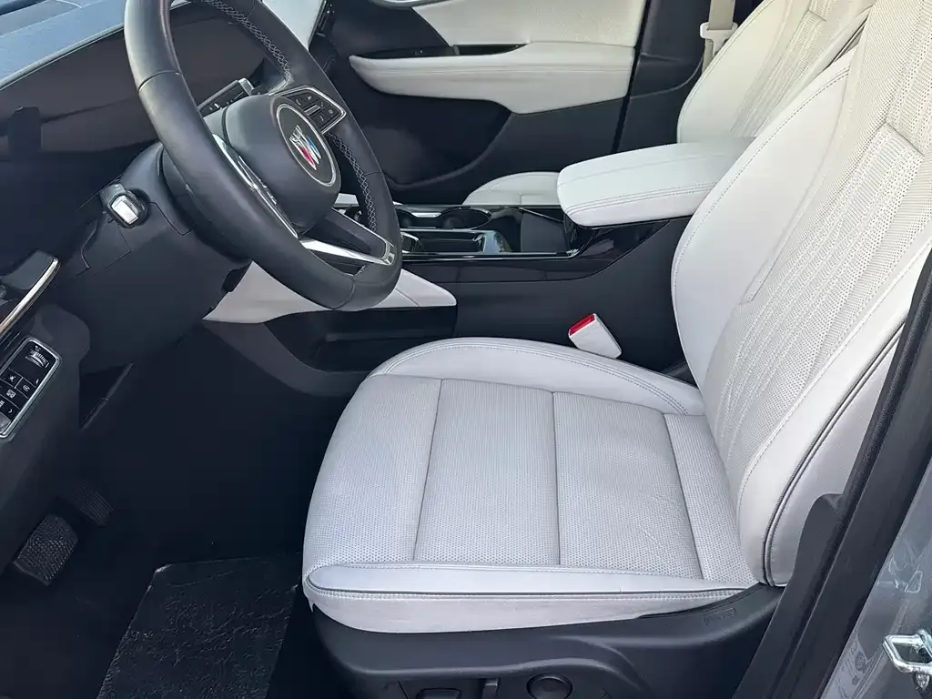 Buick Envision Plus — фото 9