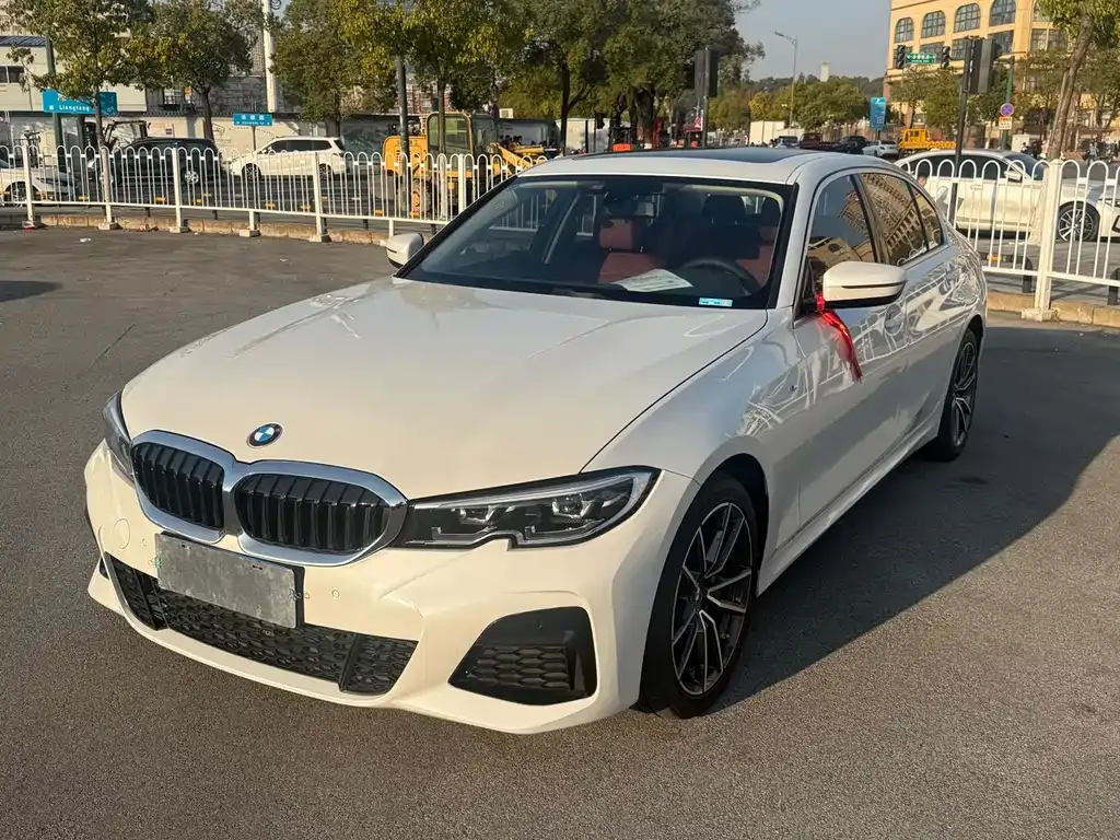 BMW 3 Series — фото 1